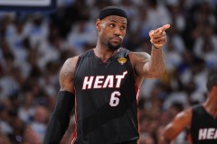 步行者队签下前太阳控卫：非保障合同挑战与留队争夺